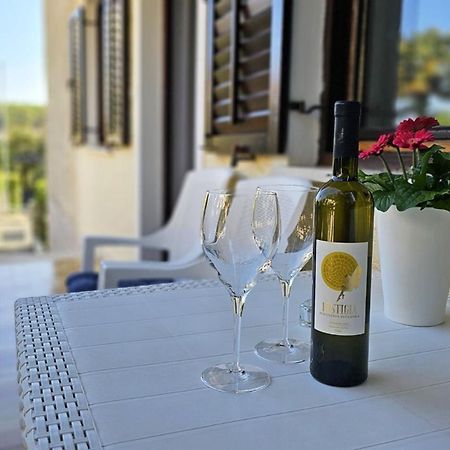 Apartment Jole - A4 -Two Bedrooms - Close To The City Center Poreč Exterior foto